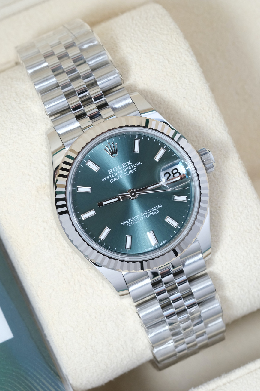 Rolex в наличии в Москве в &quot;Мануфактуре&quot;! 