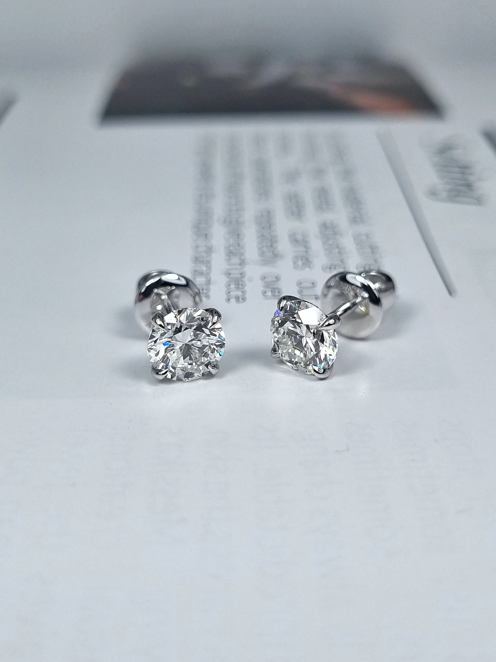 Украшение GIA  Серьги с бриллиантами 0,77/0,77 ct. G/VS2-Si1 (3 excellent) "Lucky Number"   