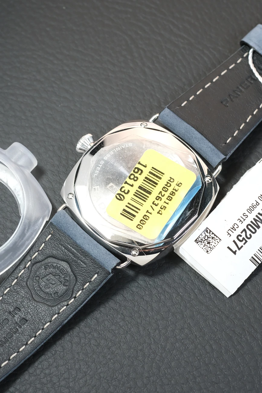 Часы Panerai  Radiomir Quaranta 40 Mm  PAM01571