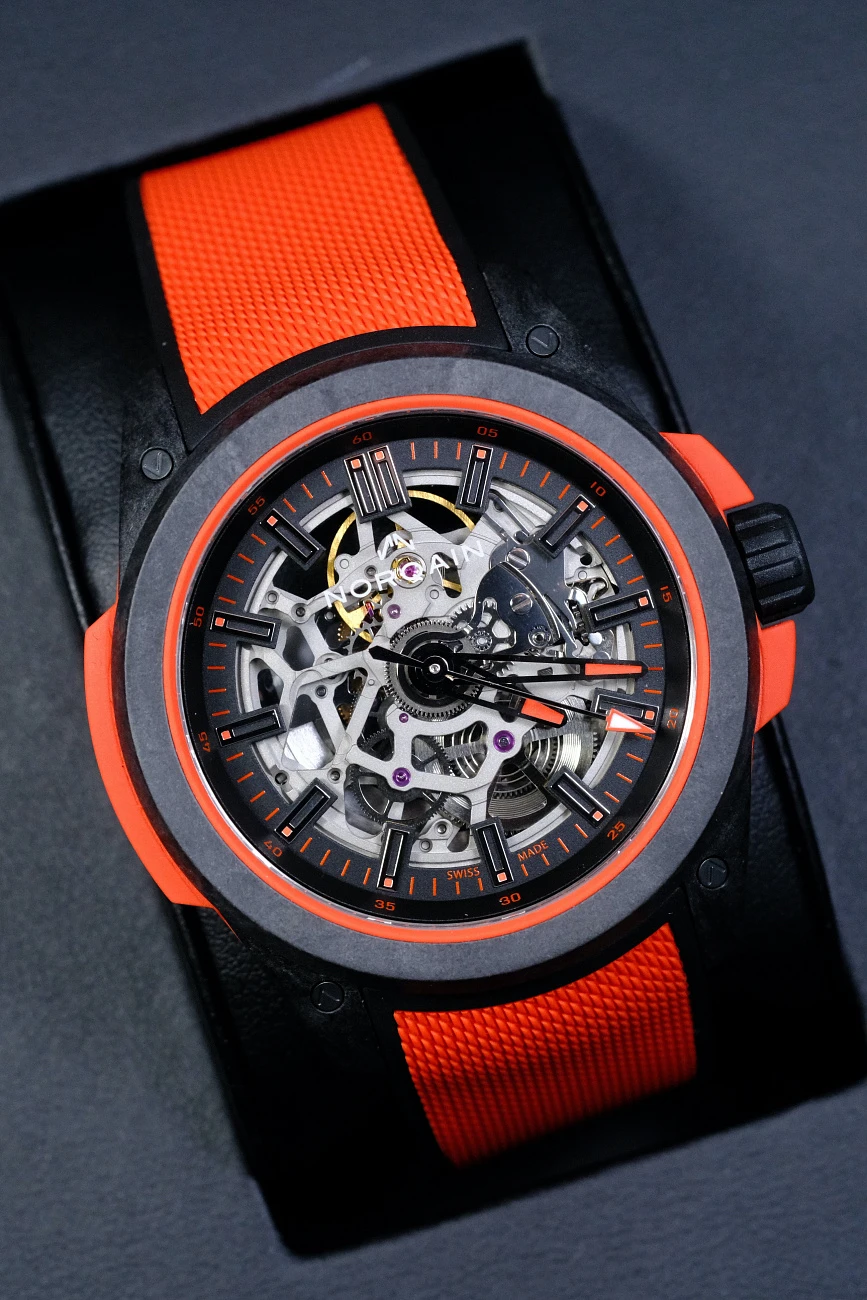 Часы Norqain  Wild One Skeleton 42Mm Coral  NNQ3000QBR2AS/B013