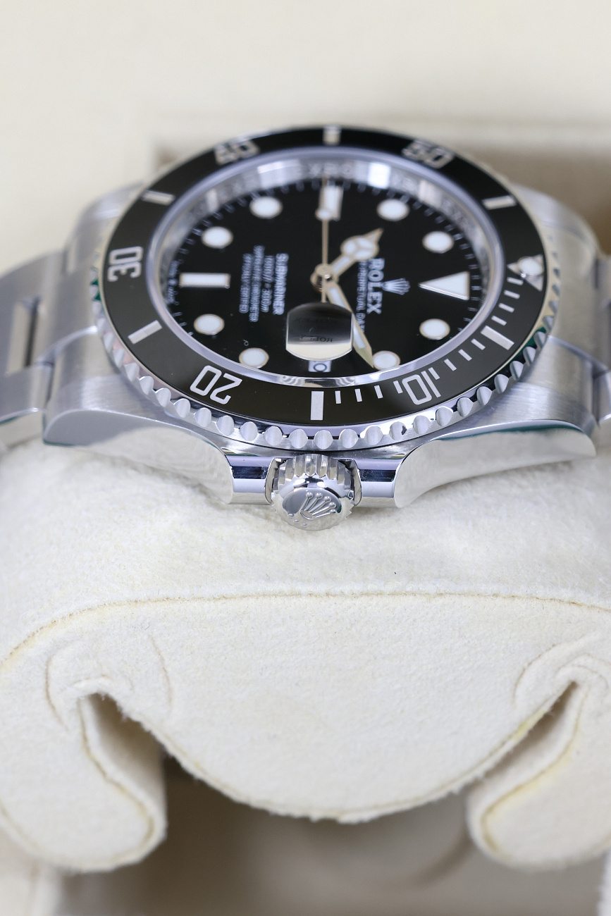 Часы Rolex  Oyster Perpetual Submariner Date  126610LN