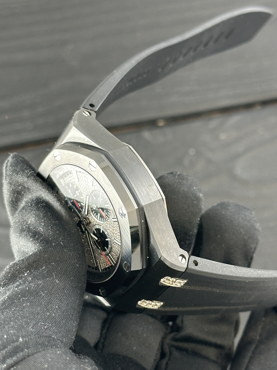 Часы Audemars Piguet  Royal Oak Offshore Chronograph 44Mm Custom Diamonds Fix  26405CE.OO.A002CA.013CR.01FIX