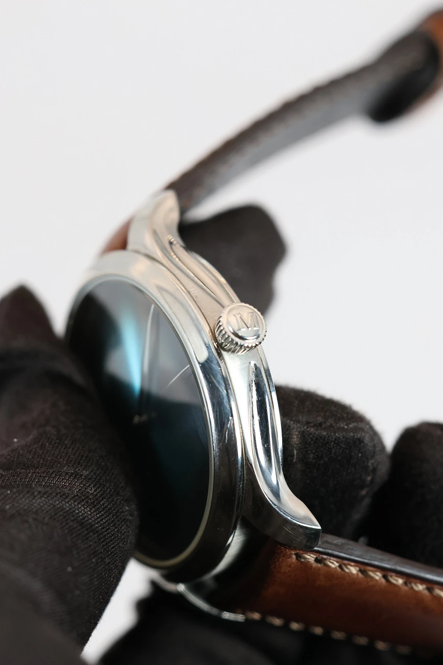 Часы H. Moser &amp; Cie  Endeavour Centre Seconds White Gold  Blue Lagoon 40mm  1200-0206