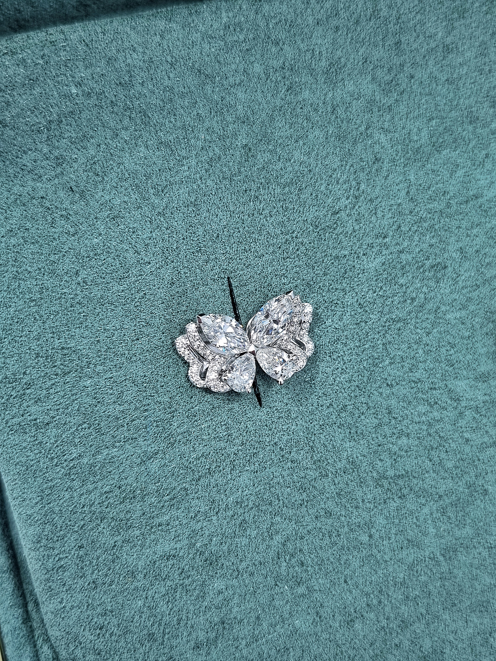 Украшение Graff  Butterfly Diamond Earrings  RGE1958 