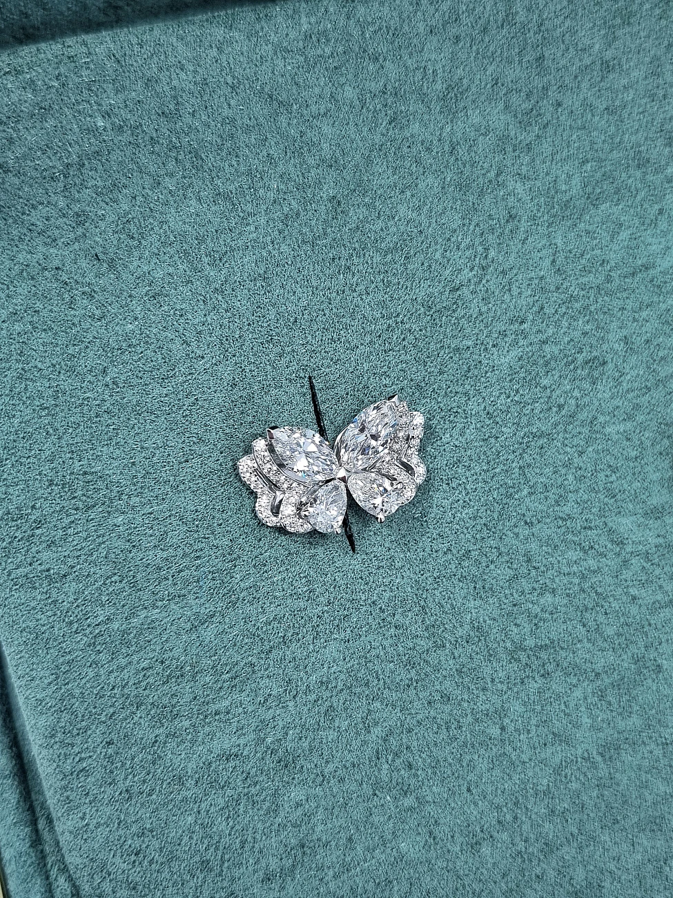 Украшение Graff  Butterfly Diamond Earrings  RGE1958 