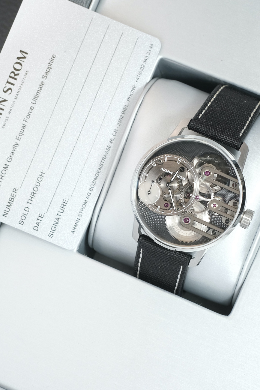 Часы ARMIN STROM  Gravity Equal Force Ultimate Sapphire By Kari Voutilainen  ST21-GEF.SA