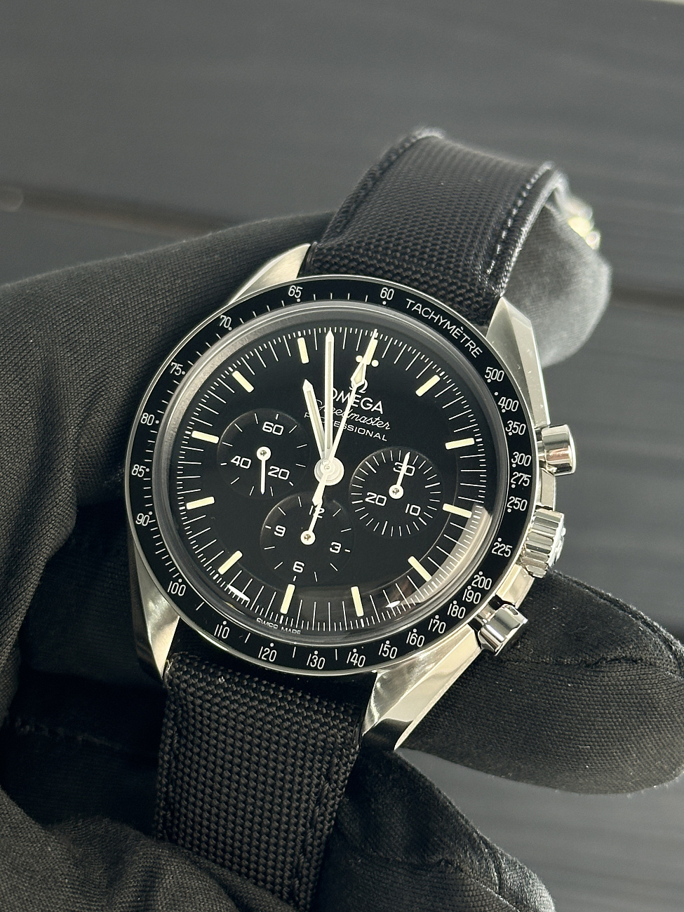 Часы Omega  Speedmaster Moonwatch Professional Co‑Axial Master Chronometer Chronograph 42 Mm  310.32.42.50.01.001