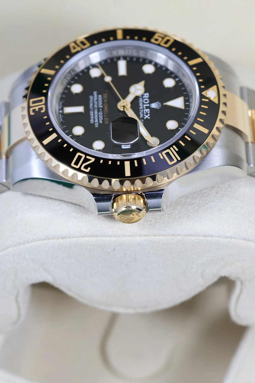 Часы Rolex  Sea-Dweller Two Tone 43Mm  126603