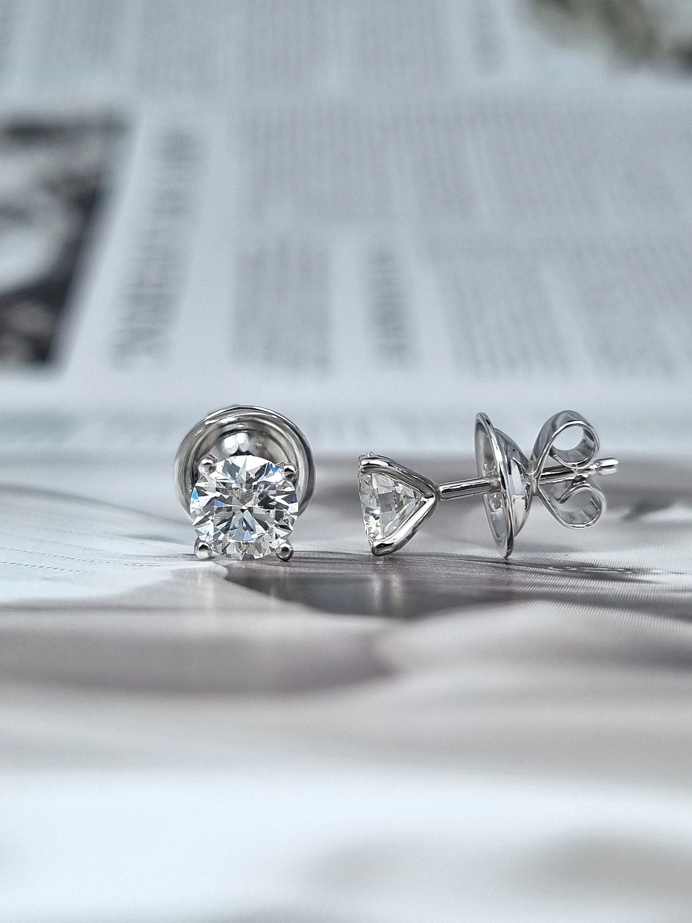 Украшение GIA  Серьги 1,00/1,08 ct. J/VS Round Diamonds   