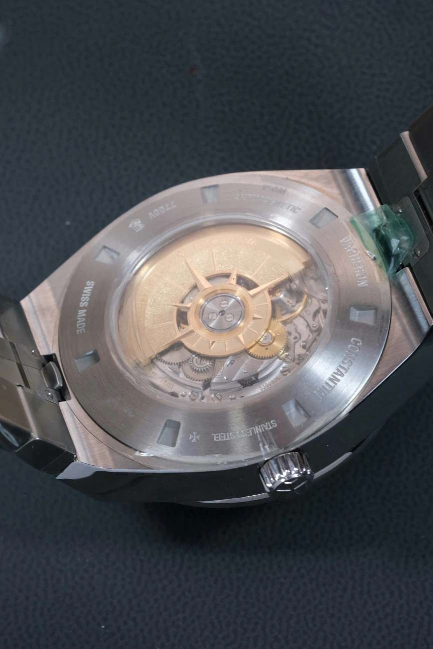 Часы Vacheron Constantin  Overseas Worldtimer  7700V-110A-B172