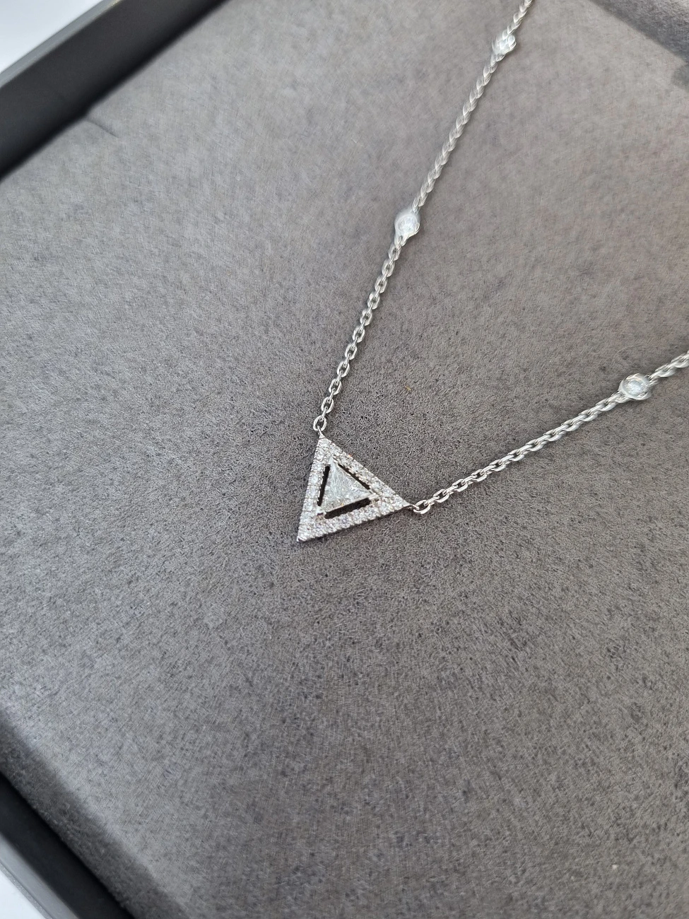 Украшение Messika  Théa Necklace  06438.WG 