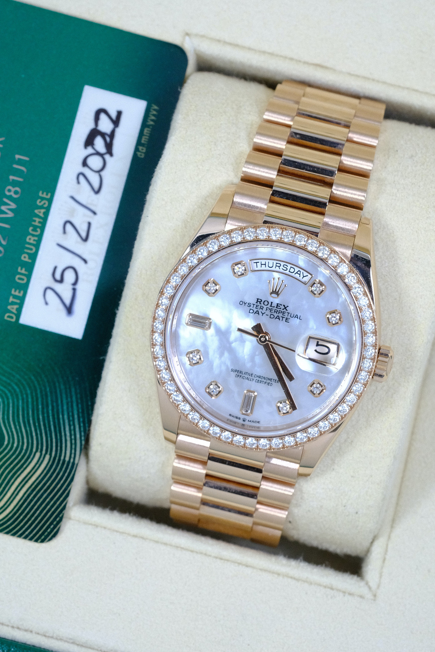 Часы Rolex  Day Date 36Mm Rose Gold Mop Dial Diamond Bezel  128345RBR