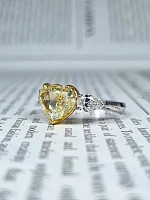 Украшение GIA  Кольцо с бриллиантом 5,01 ct. U To V Range/VS2   
