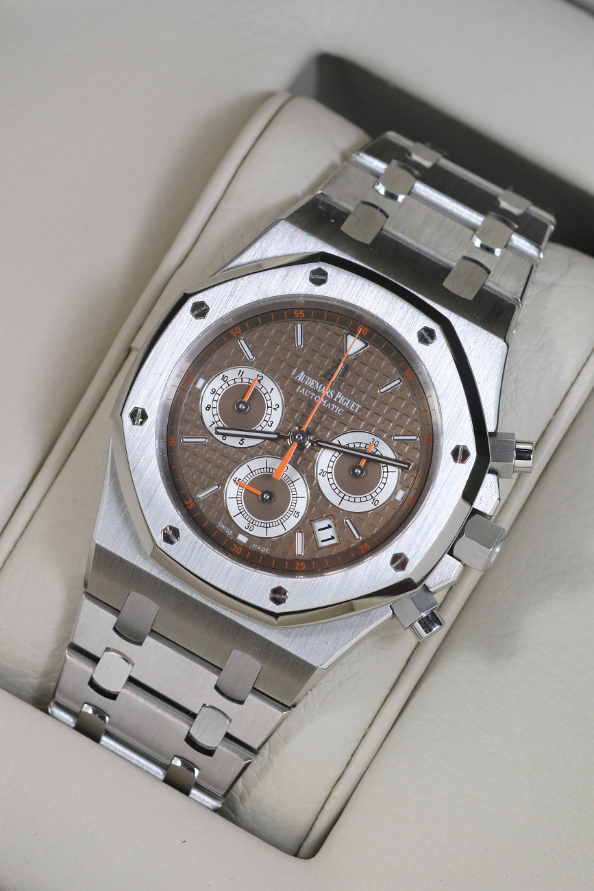 Часы Audemars Piguet  Royal Oak Chronograph 39 Mm Brown Dial  26300ST.00.1110ST.08