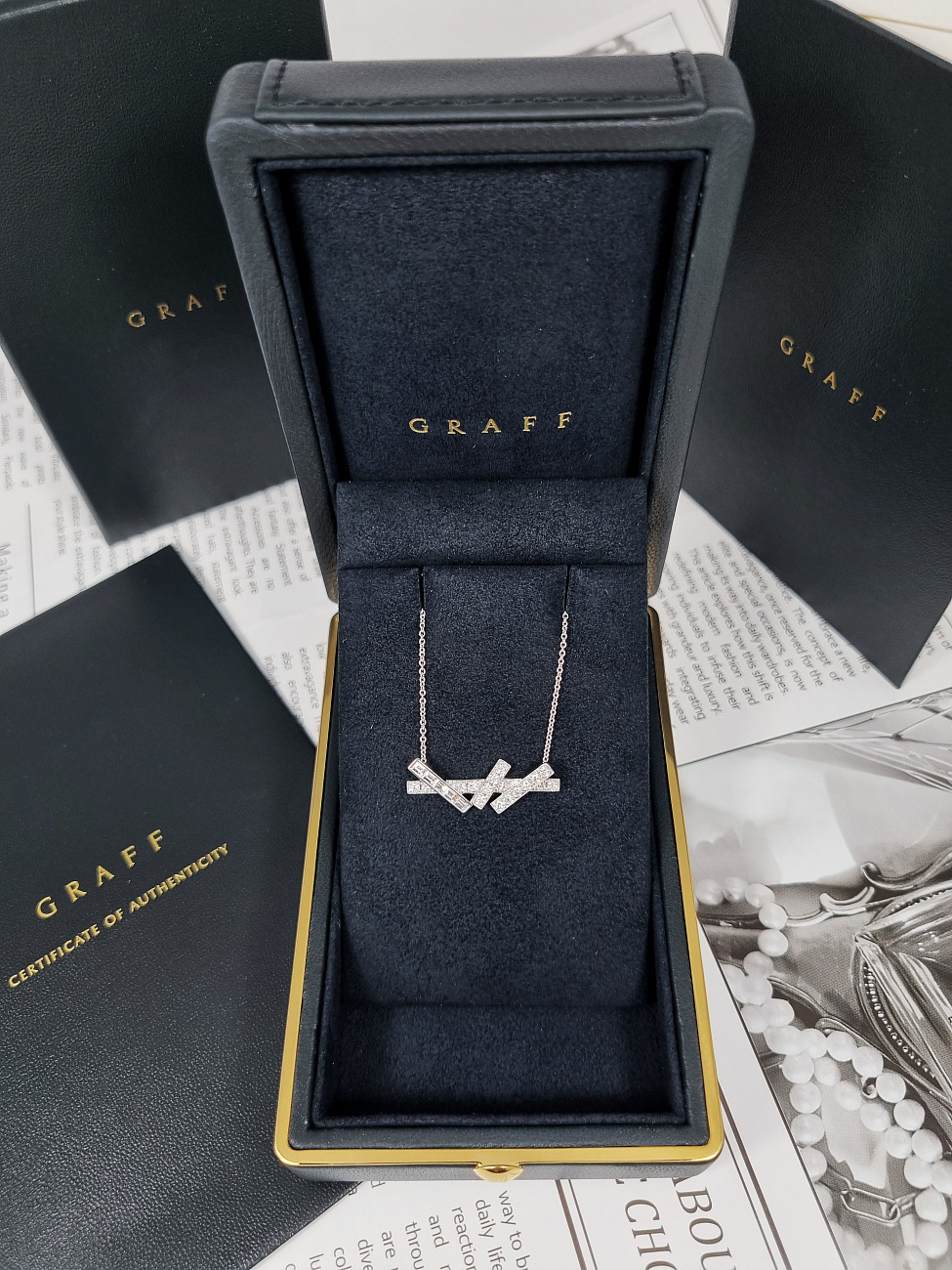 Украшение Graff  Threads Diamond Mini Pendant  RGP779 