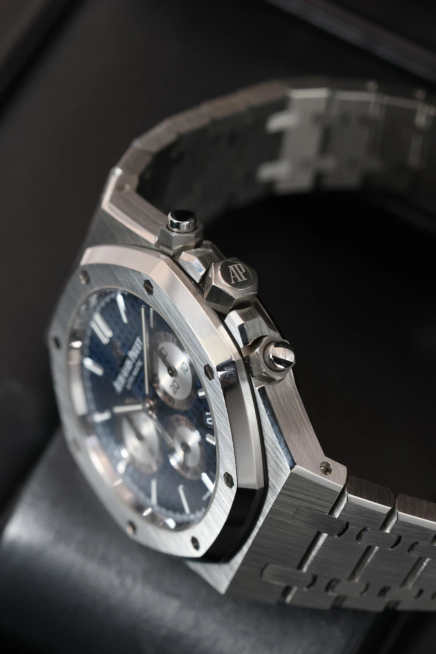 Часы Audemars Piguet  Royal Oak Chronograph 41 mm Blue Dial  26331ST.OO.1220ST.01