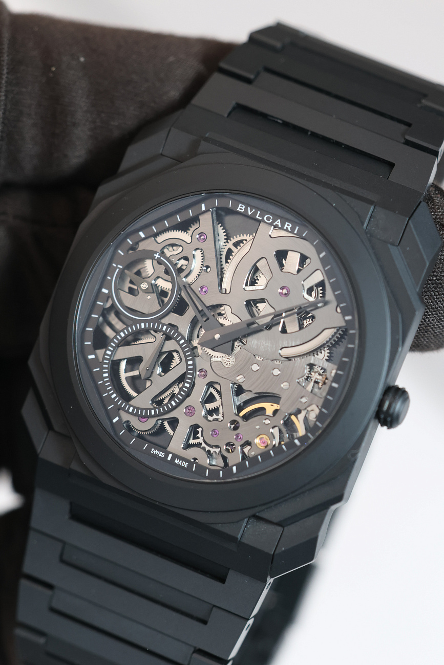 Часы Bvlgari  Octo Finissimo Skeleton Ultra-Thin Monochrome Ceramic 40Mm  103126