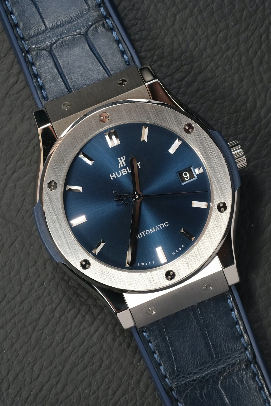 Часы Hublot  Classic Fusion Blue Titanium 45 Mm  511.NX.7170.LR