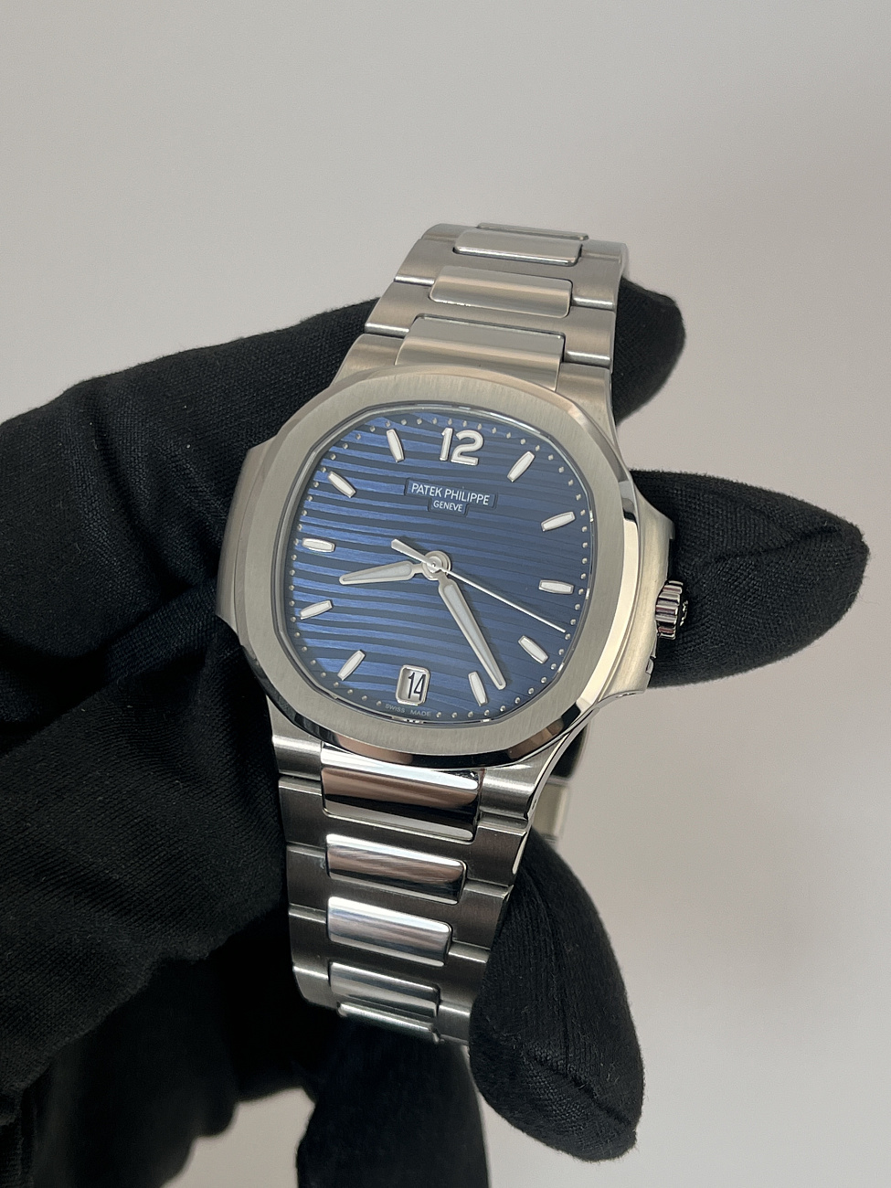 Часы Patek Philippe  Nautilus Steel Ladies Blue  7118/1A-001