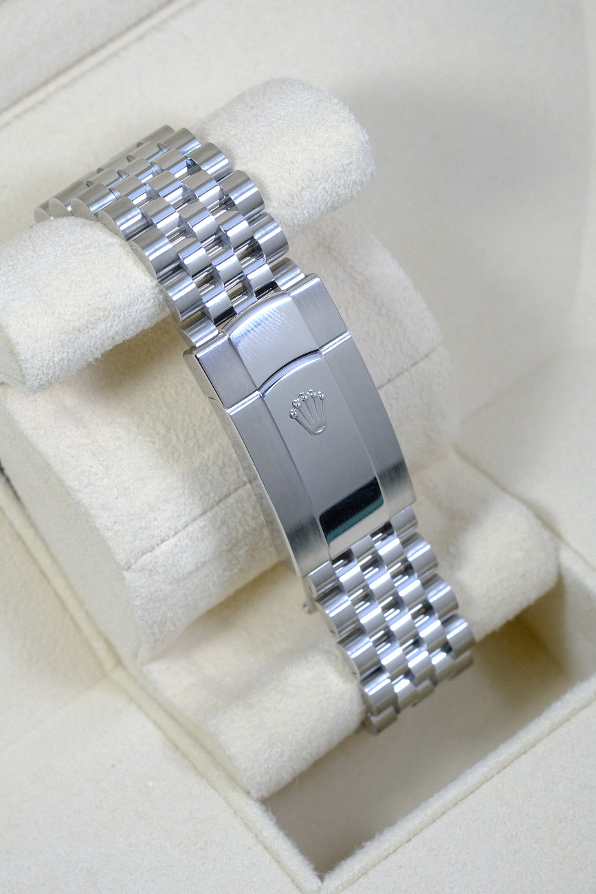 Часы Rolex  Datejust 36 Mm Green Palm Motif Dial  126234