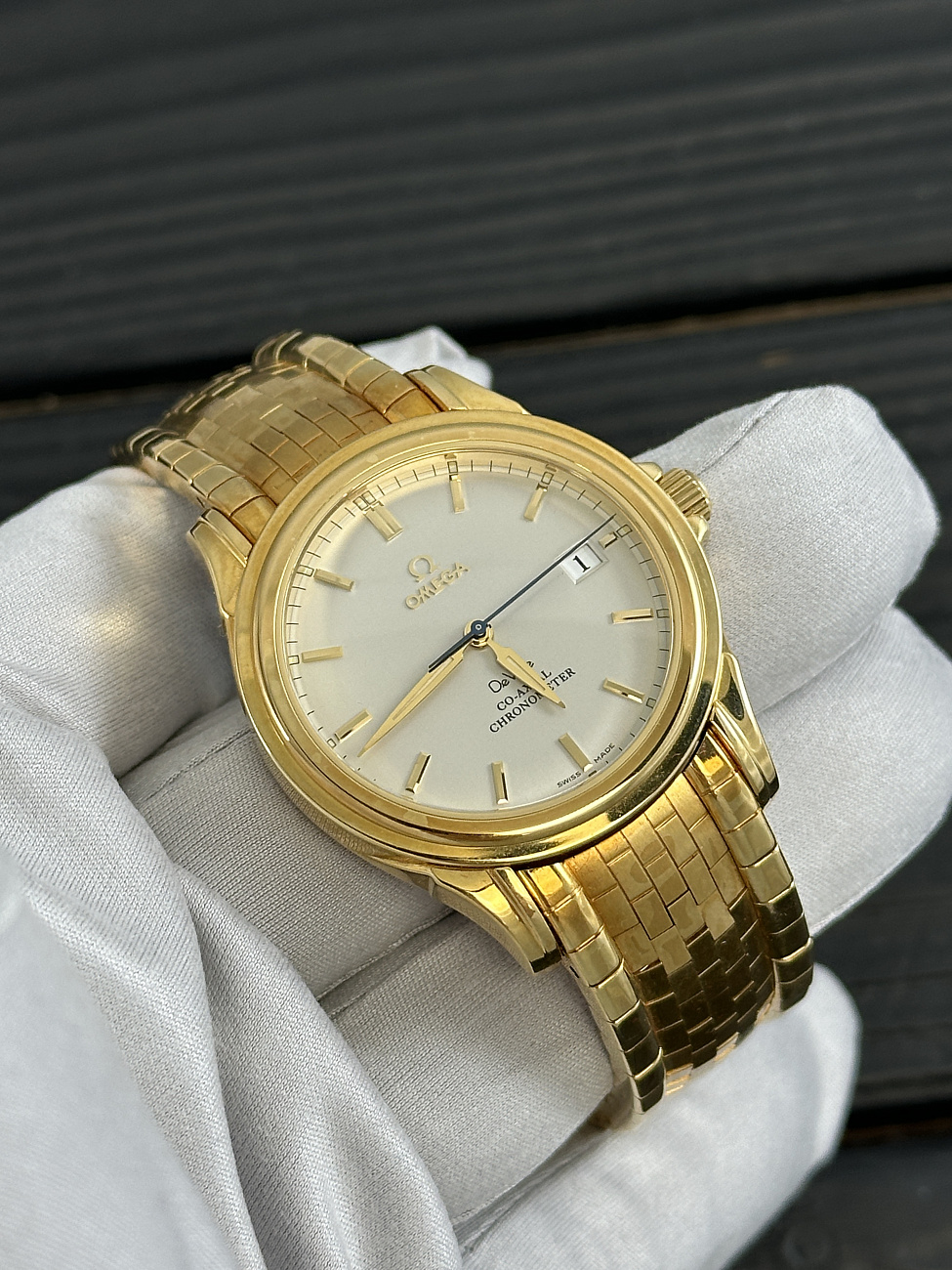 Часы Omega  De Ville Chronometer Yellow Gold  41313100