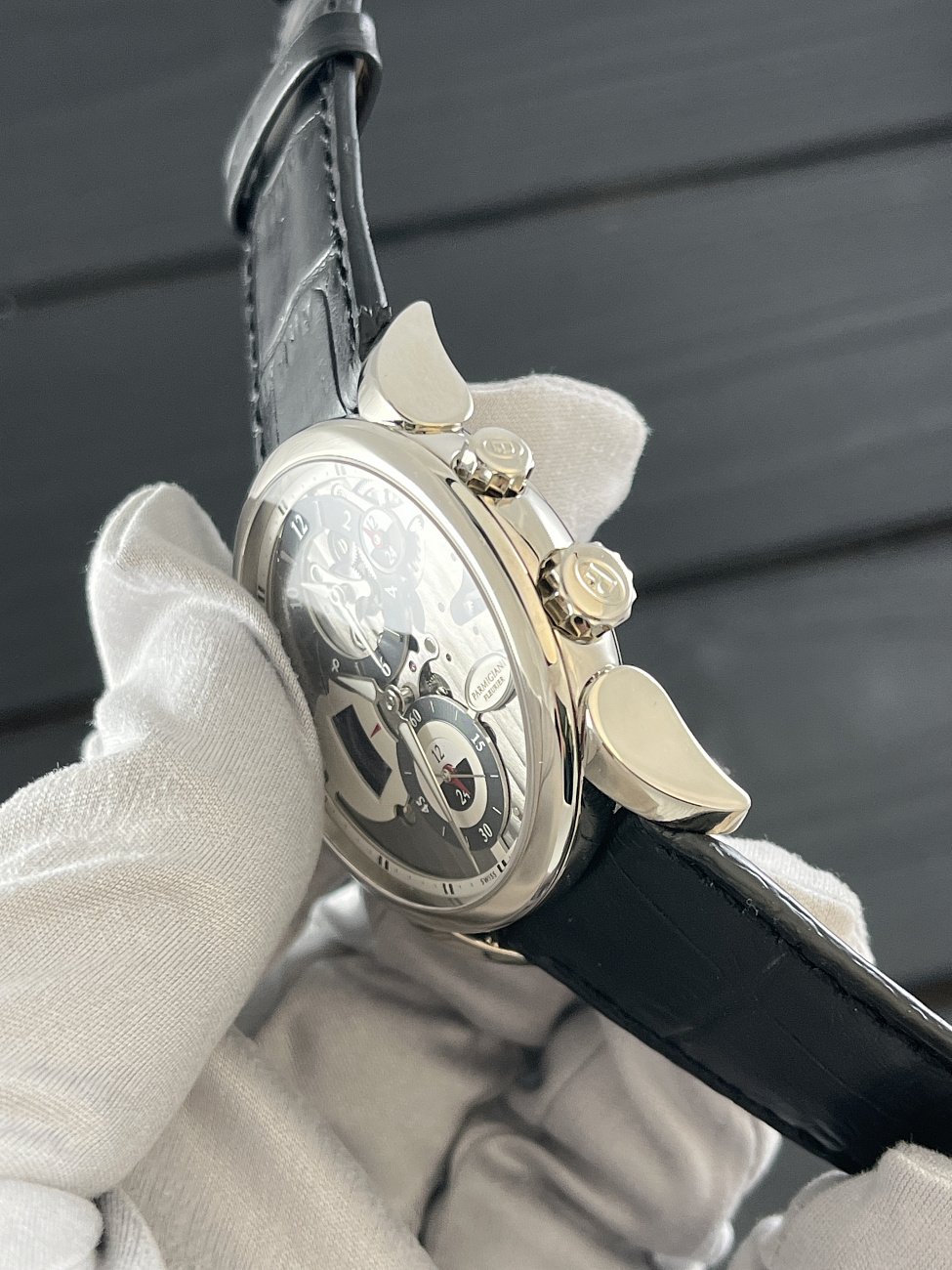 Часы Parmigiani  Fleurier Tonda Hemispheres Automatic  PFC231-1200300-HA1441