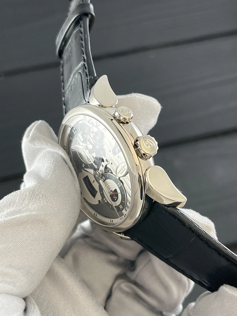 Часы Parmigiani  Fleurier Tonda Hemispheres Automatic  PFC231-1200300-HA1441
